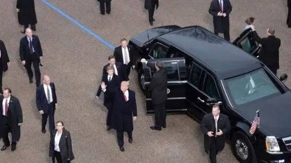 دردسر اسکورت ترامپ در سوییس