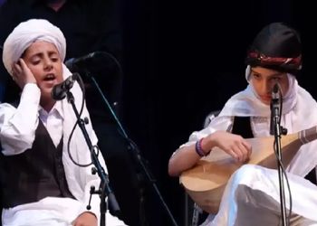 فیلم آواز باشکوه با ساز دختر و پسر خوش صدای تربت جامی در صحنه تالار وحدت ...