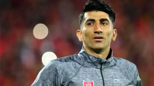 عکس شنای خانوادگی علیرضا بیرانوند در عمان !  / لاکچری بازی آقای دروازه بان تمامی ندارد !