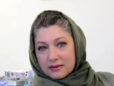 فیلم / فریبا متخصص : من و مهران مدیری ازدواج کردیم و زن و شوهریم ...  / نگاهی به لباس عروس زیبای خانم بازیگر در اولین ازدواجش ...