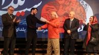اتفاقی جالب / آزادی یک زندانی نوجوان با تشویق تماشاگران در تهران+ عکس 
