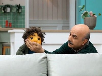 قهر و دعوای بامزه بچه مهمونی با عشقش/ چه کل کلی هم میکنه با بوته خانوم!+فیلم