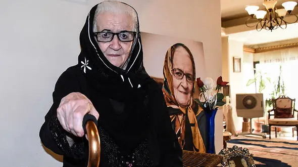 
وضعیت ملکه رنجبر روز به روز بهتر می‌شود/حال روحی بازیگر زیر آسمان شهر بسیار خوب است
