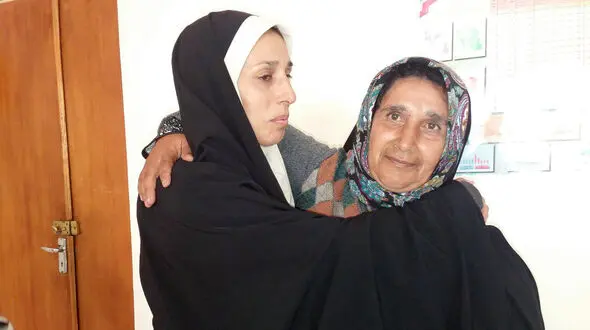 دیدار فاطمه با مادرش پس از 30 سال + عکس و فیلم 