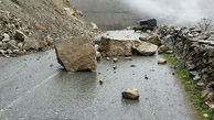 6 کشته و زخمی در ریزش سنگ روی خودروها در کندوان / پراید و تویوتا مچاله شدند + جزییات