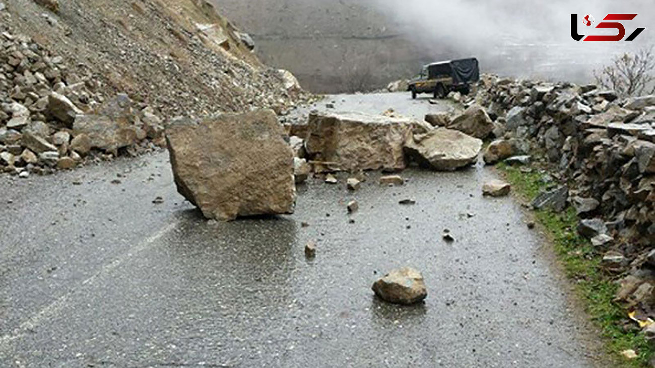 6 کشته و زخمی در ریزش سنگ روی خودروها در کندوان / پراید و تویوتا مچاله شدند + جزییات