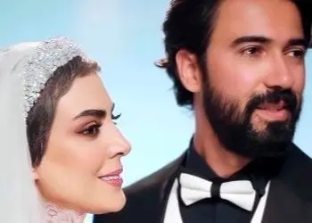 عکس ها / نگاهی به  جشن عروسی فوق لوکس نیلوفر شهیدی و امید همتی فراز/ از دسته گل رز و جواهرات ظریف تا حلقه ازدواج زوج دوست داشتنی