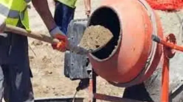 برق‌گرفتگی مرگبار در نهاوند / کارگر با دستگاه میکسر جان باخت