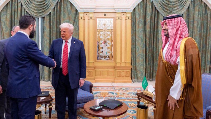 دیدار « دونالد ترامپ » و « ابومحمد الجولانی » سرکرده تحریرالشام در حضور بن سلمان در ریاض برگزارشد
