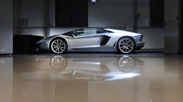 لامبورگینی آونتادور به روز می شود