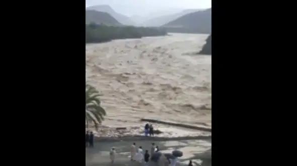 طغیان وحشتناک رودخانه در سیستان و بلوچستان + فیلم
