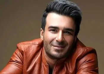 یوسف تیموری در کنار مادر زیبا و باکلاسش+عکس