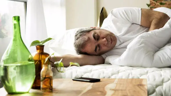 بازیگر معروف از سختی های ساعت 5 عصر گفت + فیلم