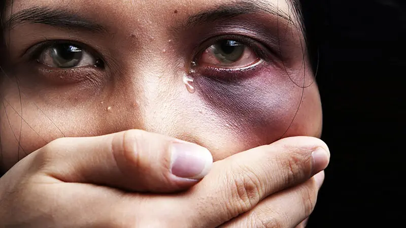 خشونت پذیری زنان / خشونت علیه زنان