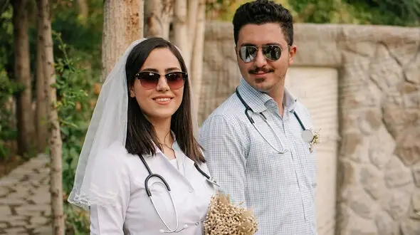 عکس / مهریه ای از جنس بهشت زوج پزشک ایرانی /  ۳۱۳ عمل جراحی رایگان درخواست عروس خانم