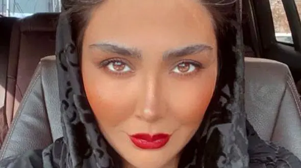 سگ بزرگ مریم معصومی در خانه 