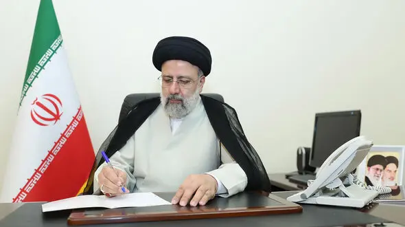 آیت‌الله رئیسی قانون «اصلاح قانون بودجه و ترمیم حقوق کارکنان و بازنشستگان» را برای اجرا ابلاغ کرد