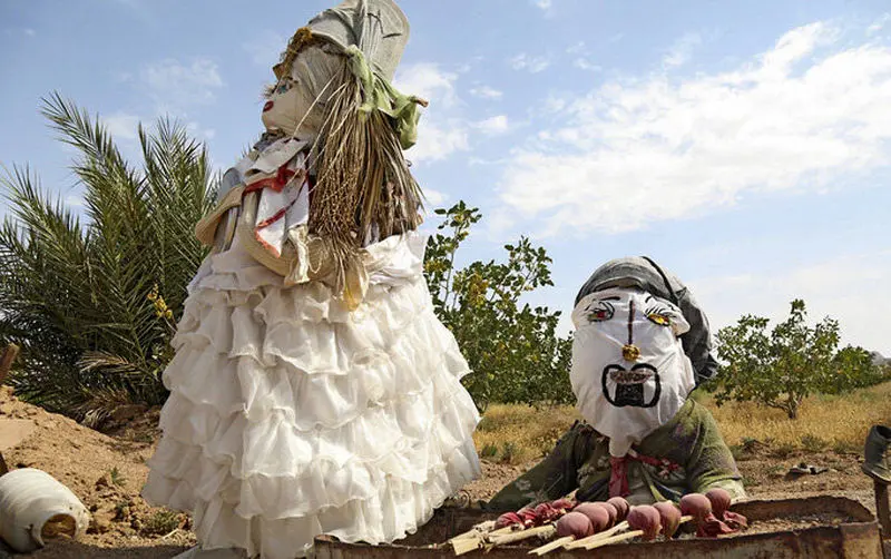 مزرعه عروسک‌ها، جاذبه گردشگری در دل کویر | ببینید