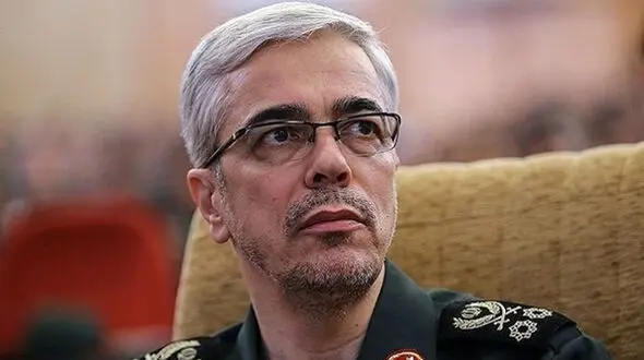 تبریک سرلشکر باقری به پزشکان و داروسازان