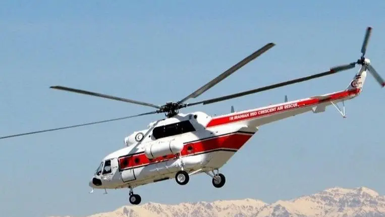 تولد پسر عجول در بالگرد هلال‌احمر در آسمان سیستان و پلوچستان