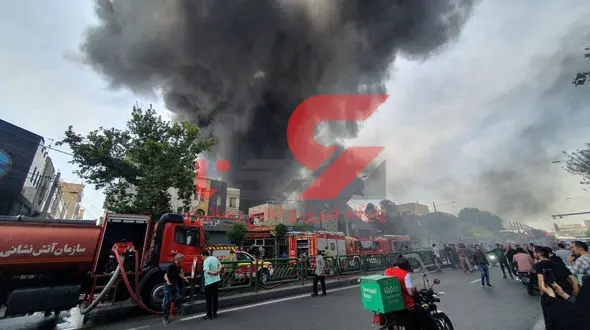 افزایش مصدومان آتش سوزی هولناک انبار لوازم یدکی در میدان گمرک + فیلم