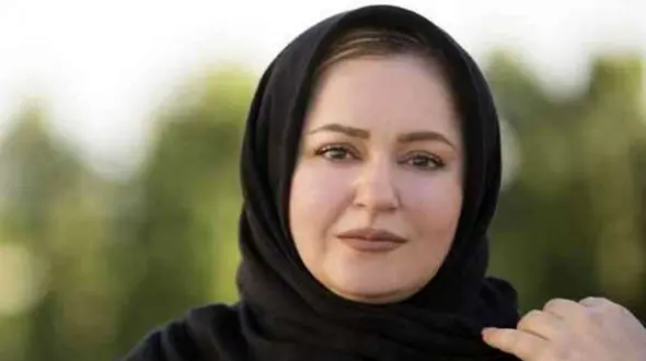 نعیمه نظام دوست زیباترین خانم بازیگر ایران شد ! + عکسی که معجزه عمل زیبایی را جیغ می زند !