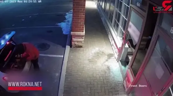 راننده خودروی لاکچری یک اداره را به آتش کشید+ فیلم