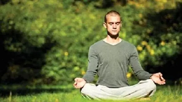 یوگا چه کمکی به زنان مسن می کند؟