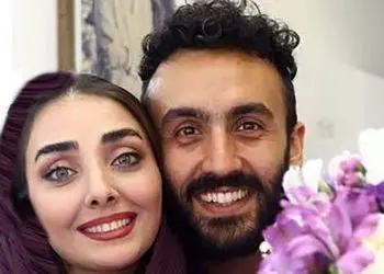 خلاقیت خنده دار یک زوج‌ بازیگر فوتبالیِ فوق العاده عاشق برای عکاسی با پیرهن تیم محبوبشان/ چه عجیب اصلاً کُری ندارن+عکس