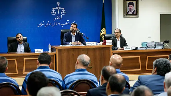 آغاز نهمین جلسه رسیدگی به متهمان بانک سرمایه + عکس