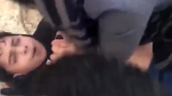 اقدام شجاعانه یک زن کودک در حال غرق‌شدن را نجات داد + فیلم 