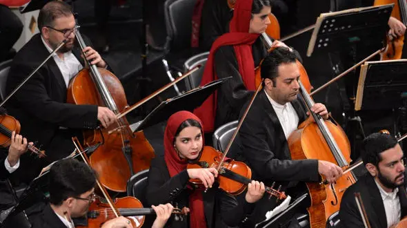 از فراسوی مرزها؛ آغاز فصل تازه ارکستر سمفونیک تهران با رهبری جوان / جزئیات اجرای ارکستر سمفونیک تهران 