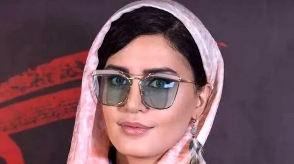 جشن تولد الناز شاکردوست در غروب خورشید دریا