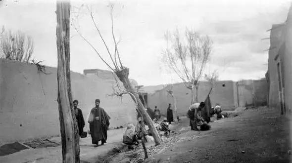 عکس/ زنان رختشور تبریز در 100 سال پیش 