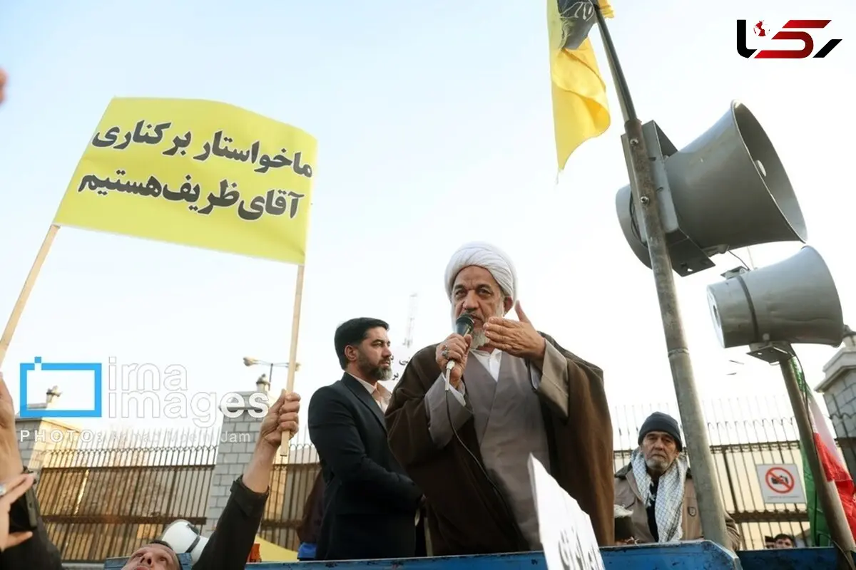 تجمعاتی با چند هدف؛ از قانون حجاب تا برکناری ظریف / چگونه قانون حجاب را بهانه تاختن به روسای سه قوه کردند