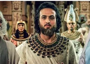 فیلم/ واکنش مصطفی زمانی بازیگر یوسف پیامبر به شوخی کاربران درباره گریمش در «نهنگ آبی»