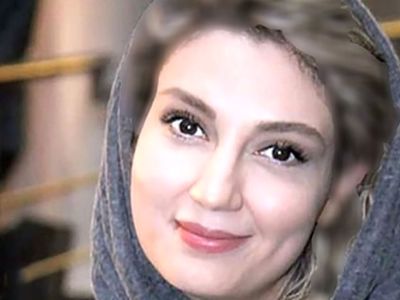 نگاهی به چیدمان منزل حدیث میرامینی ؛ پرده، مبل، لوستر، ساعت، تابلو ، باریکلا به این همه سلیقه، آدم کیف میکنه 