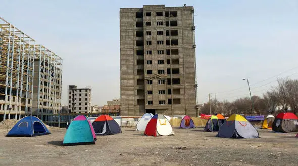 نفت در برابر ساخت مسکن؟ / دولت شرکت های خارجی را به انبوه سازان داخلی ترجیح می دهد !