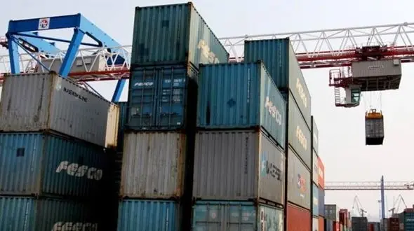  9 هزار کانتینر کالای متروکه در بندر شهید رجایی 