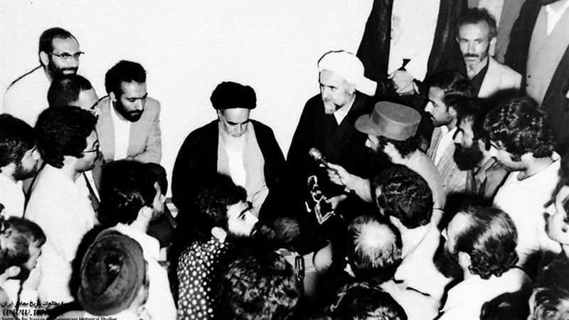 سپاه پاسداران چگونه تأسیس شد ؟ - دیدار جمعی از اعضای شورای سپاه با امام (ره)