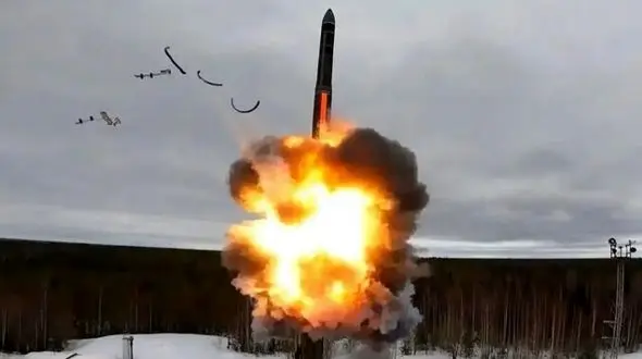 دبیرکل ناتو: سرعت موشک‌های روسی لندن را در ۱۰ دقیقه تهدید می‌کند