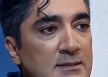 فیلم/ وحیدرضا صادق پور جیک و پوک زندگی اش را به بهاره افشاری گفت: درگیر اعتیاد بودم/ اینایی که میگم وخانمم بفهمه شوکه میشه چون نمی دونه