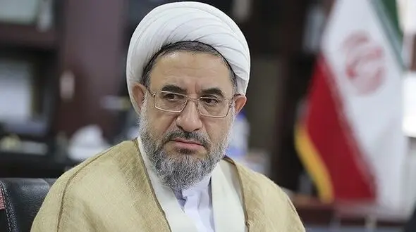 سگ گردانی مبارزه با هویت ملی ما است/ معنا ندارد در قم چنین پدیده‌هایی دیده شود. 