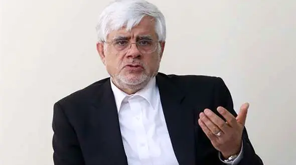 نامه عارف به لاریجانی: جلسه‌ای با حضور سران قوا درباره بنزین در مجلس برگزار کنید