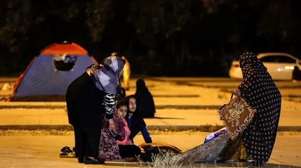 اعلام آمار اولیه کشته و مصدومان زلزله هرمزگان / ۱۲ پس‌لرزه پس از زمین‌لرزه ۶.۱ ریشتری 

