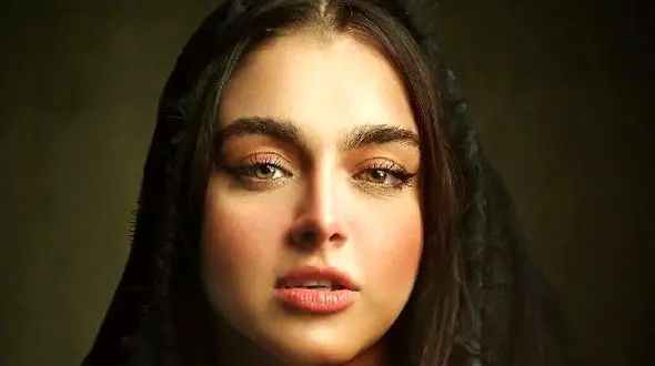 بیوگرافی کیمیا روانبخش، شرکت‌کننده فصل دوم عشق ابدی /  از عکس در لباس عروس تا ....