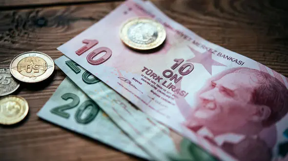 قیمت لیر ترکیه به تومان، امروز دوشنبه 4 فروردین ماه 1404