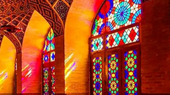 ببینید/  زیبایی مسجد نصیرالملک تا لوکیشن زیبای شیرگاه