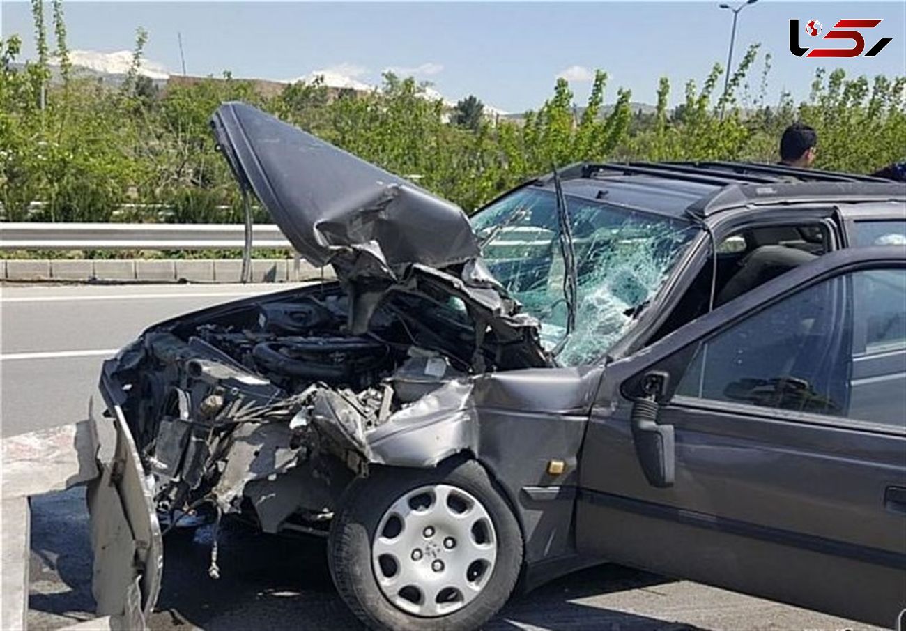 تصادف خونین مینی بوس با پزو در جاده فولادشهر