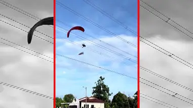 فیلم سقوط پاراموتورسوار پس از برخورد با سیم برق